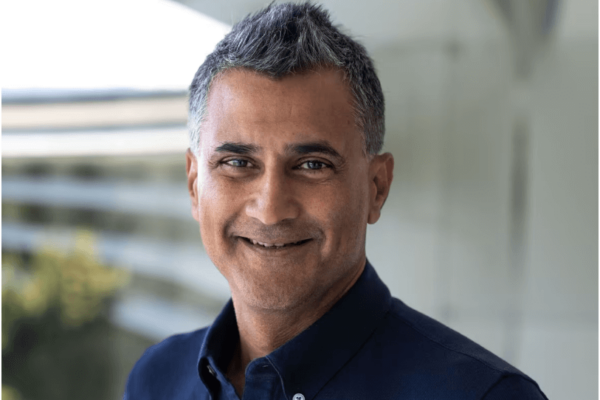 Indian-Origin Kevan Parekh Appointed as Apple’s New CFO: Meet the New Financial Leader.